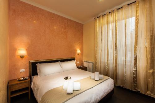 Guest's Heaven, Roma