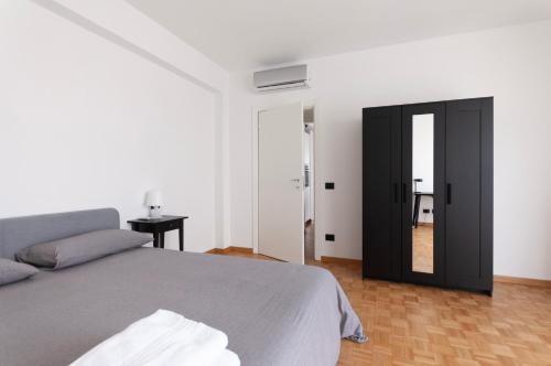 Youhosty- Terragni 31