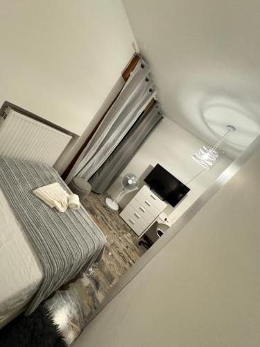 Easy Apartment O&E