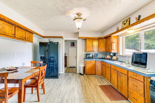 Convenient Family Home Less Than 3 Mi to Fort Sill! in Lawton, USA