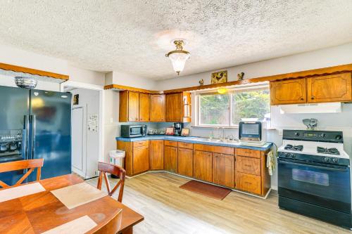 Convenient Family Home Less Than 3 Mi to Fort Sill! in Lawton, USA
