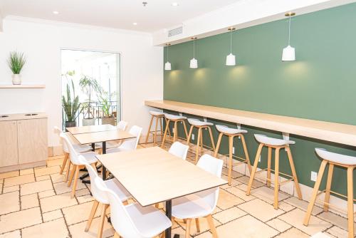 設施, Hotel Brossard, an Ascend Collection Hotel in 布洛薩德