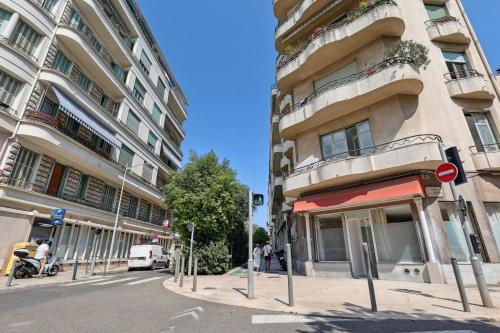 Lavie Maison Trio Seaside with Sauna and Hot Tub