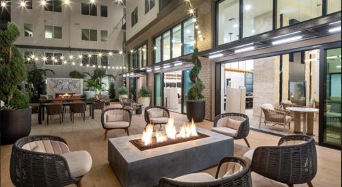 Amazing Place By Disneyland with Pool with Rooftop BBQ in Orange, USA