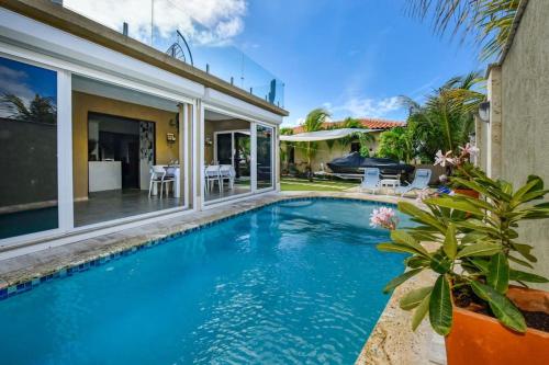 Designer house with a view – khách sạn tại Malmok