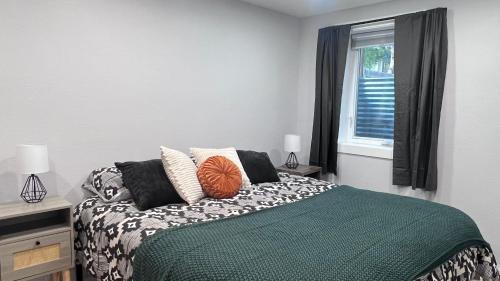 Midtown Outdoorsy Apartment