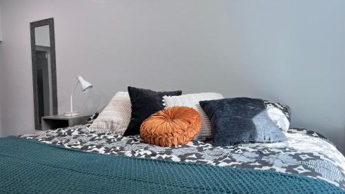 Midtown Outdoorsy Apartment