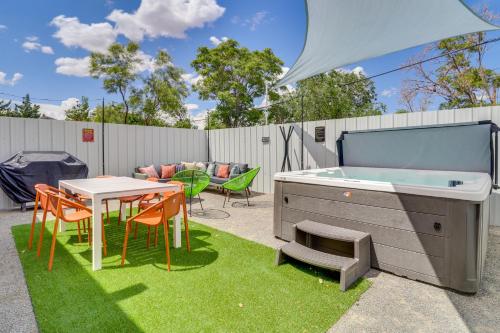 Central Albuquerque Getaway with Hot Tub and Grill! in Albuquerque, USA