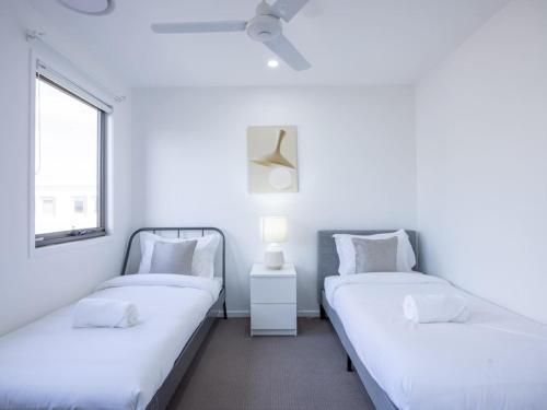 Brand new 4beds home Minutes from M1 and Local Shops