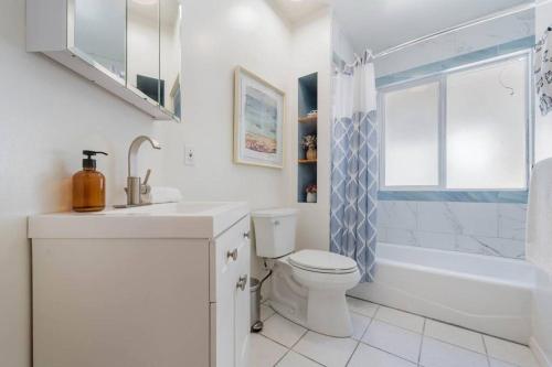 Woodland Victory Hideaway in Tarzana, USA