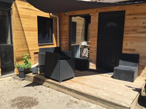 Iekārtas, L Arts de Vivre in Corcelles-les-Arts