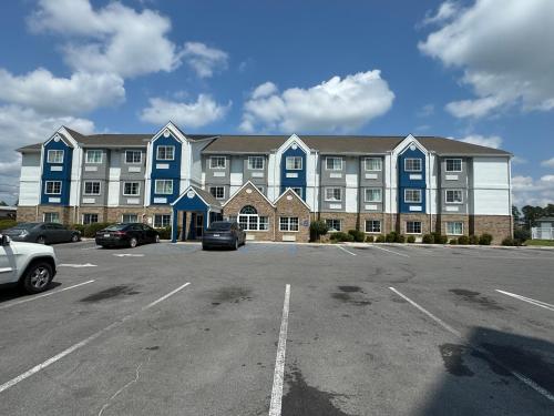Microtel Inn & Suites by Wyndham Albertville in Albertville, USA