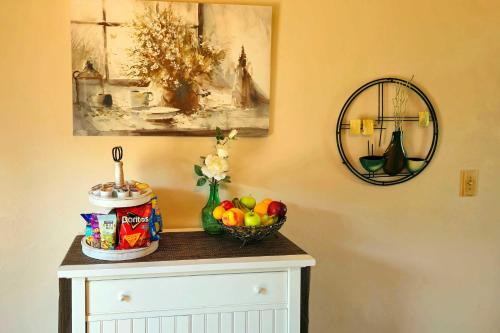 Kittredge Condo with Deck by Red Rocks, Hike and Ski! in Kittredge, USA