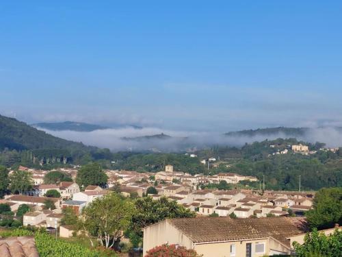 Vue de Rennes-le-Château (Vue de Rennes-le-Chateau) in คุยซา