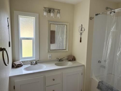 Goose Creek Guest House #26A - image 7