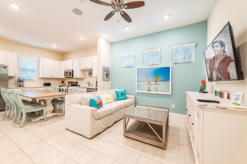Comfy Cottage near Disney with Hotel Amenities at Margaritaville 8029SB - image 10