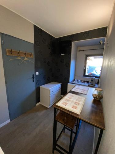 Iekārtas, L Arts de Vivre in Corcelles-les-Arts