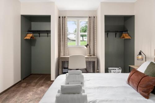 Whispering Willow Retreat 2BD 2BA Nature Oasis Whispering Willow Retreat 2BD 2BA Nature Oasis