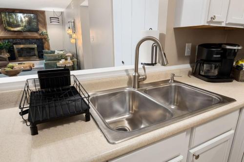 Whispering Willow Retreat 2BD 2BA Nature Oasis Whispering Willow Retreat 2BD 2BA Nature Oasis