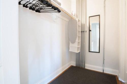 CITY VIBES - Modern Suite in the heart of Downtown CITY VIBES - Modern Suite in the heart of Downtown