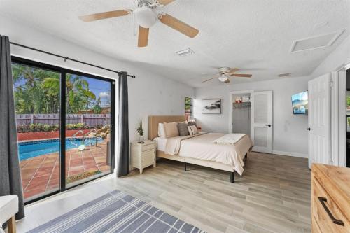 NEW Cannon Ball Bungalow Family Fun 15min to Beach in Fort Lauderdale, USA