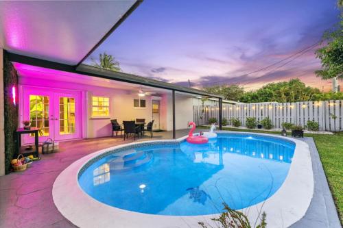 Private Bungalow Oasis with Pool in Fort Lauderdale, USA