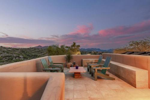 Stunning Secluded Ranch, Sleeps 8, Pool and Jacuzzi in ฟอร์ตแมคโดเวลล์