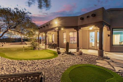 Stunning Secluded Ranch, Sleeps 8, Pool and Jacuzzi in ฟอร์ตแมคโดเวลล์