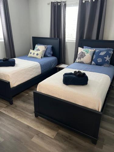 Mini Golf Oasis with Heated Pool in Dania Beach, USA