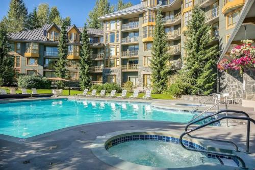 KING Bed - Premium STUDIO Suite - Ski Valet - Village, Whistler (fotografie 5)