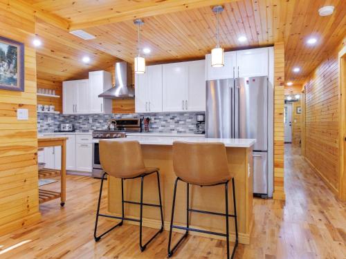 Perfect Maine Getaway in a Newly Renovated Cabin!
