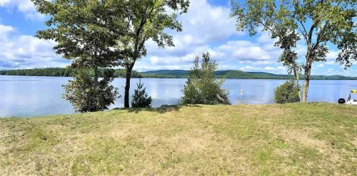 Perfect Maine Getaway in a Newly Renovated Cabin!