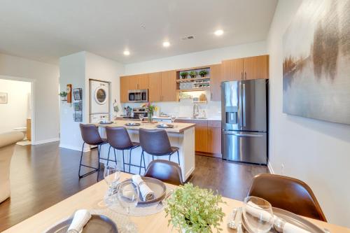 Condo Near Beach and Downtown in Traverse City! in Traverse City, USA