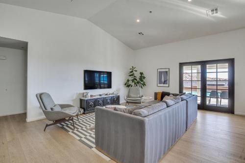 Casa Con Vista Hot Springs Home with Mtn Views in Desert Hot Springs, USA