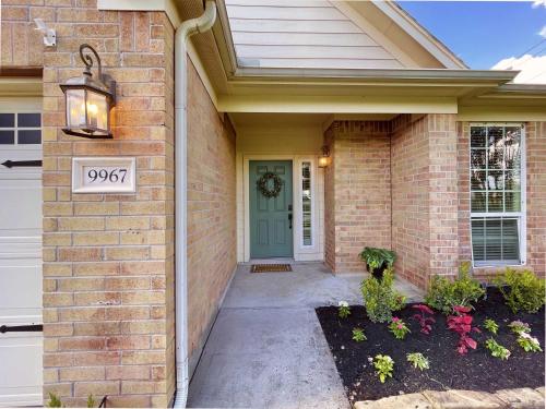 Elegant Conroe Getaway with Game Room & BBQ in Conroe, USA