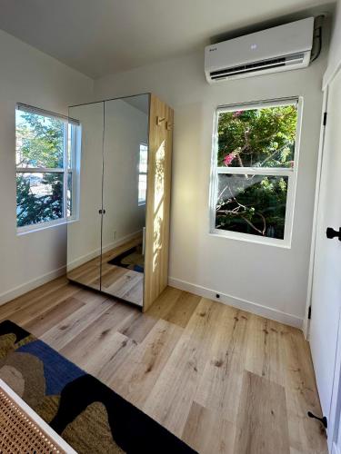 Modern, Remodeled Echo Park House-Walk to Sunset Blvd, Dodgers Stadium, Shops, Bars, Restaurants, Lake, Concerts, Los Angeles (foto 7)
