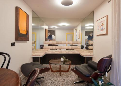 Létesítmények, The Retro Soul - Cosy CBD Refuge for Creative Minds in Carlton