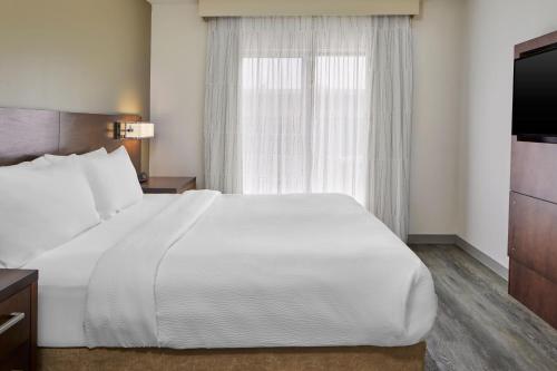 Sleeps 3