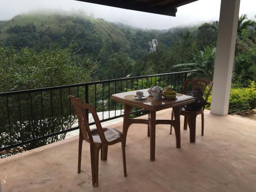 Balcony/terrace, Chamodya Home Stay in Ella
