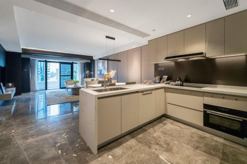 Cocina, CM Service Apartment Shenzhen Taige in Nanshan Shekou