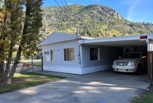 Waterfront, Mountainview House in Castlegar in คาสเซิลการ์ (บริติชโคลัมเบีย)