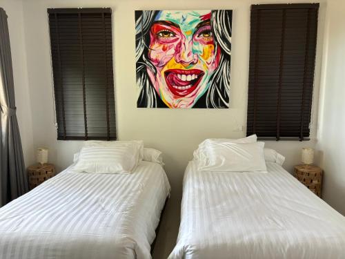 2 bedrooms, 3 beds