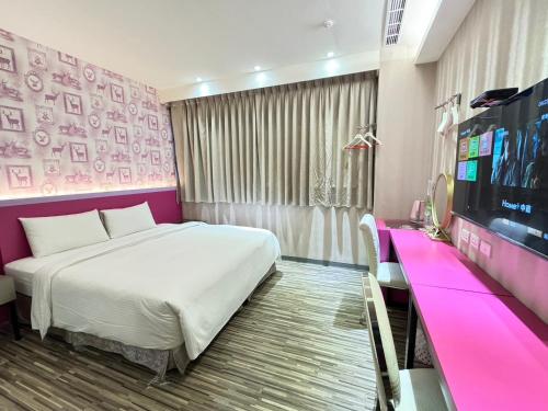 1 queen bed