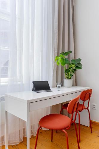 Deluxe Apartment image 1