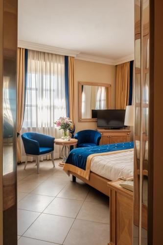 room detail thumbnail 0