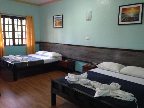 Veraneante Resort Room Type - Family Room with Balcony