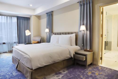 Executive Double Room image 1