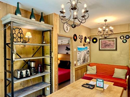 Удобства, RisoulSki Antares - Piscine et Sauna in Ризул