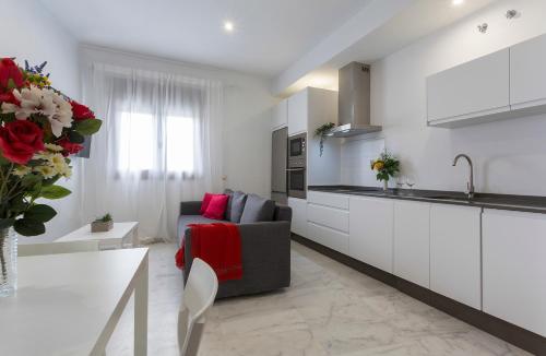 セビリア Aticos Lux Sevilla Piscina Parking 3つ星 ゲストハウス 外観