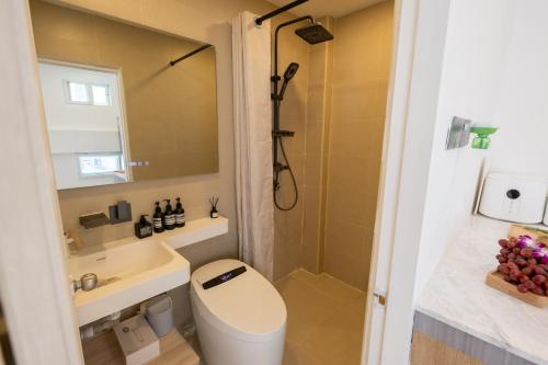 Ratchada Retreat Boutique Suites - image 6